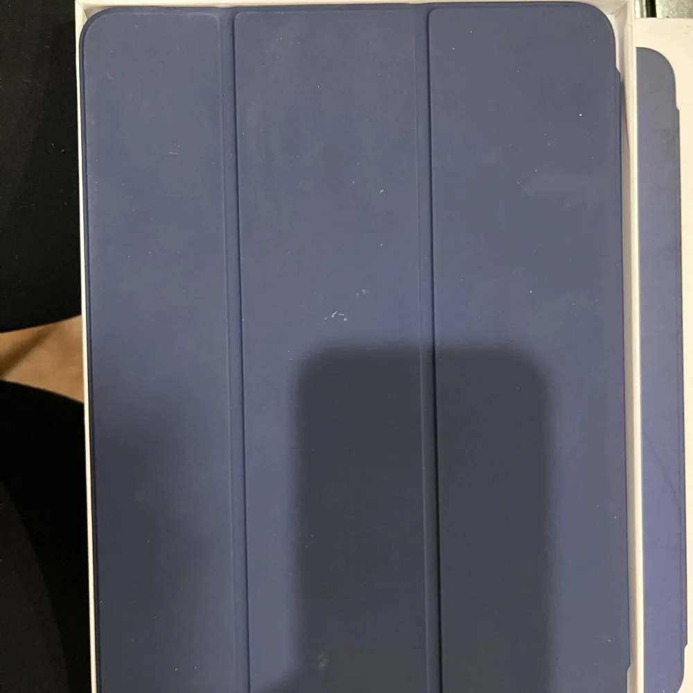 Apple iPad Smart Folio in Navy